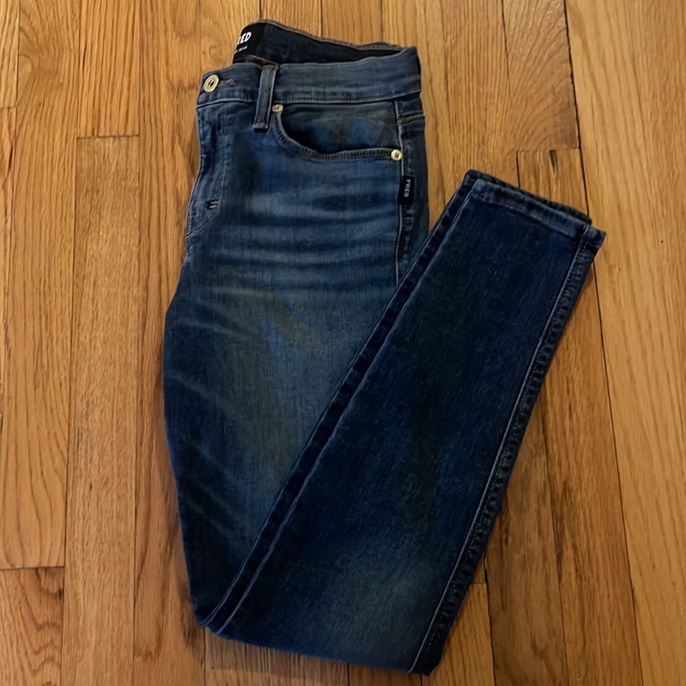 Fred by Fred Segal Perfect Skinny Jeans Size 29